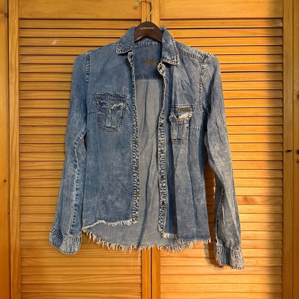 Studio Blue Denim Jacket with Gold Embroidery size large